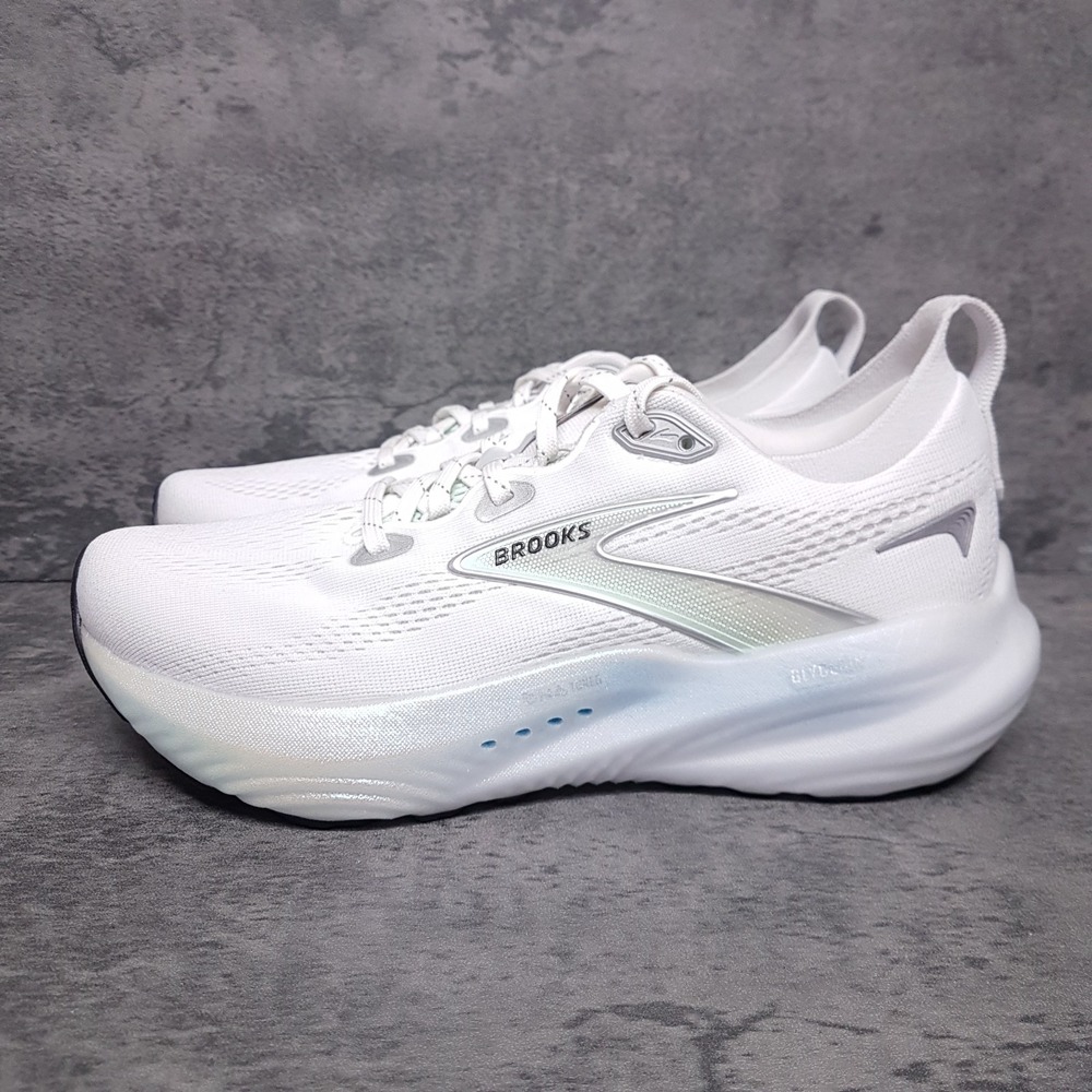 NIB Brooks Women's White Running Shoes - Lightweight Support
